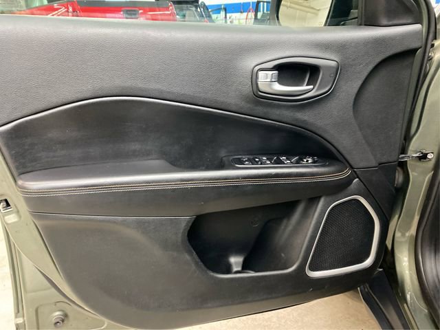 Used 2018 Jeep Compass Latitude w/ Popular Equipment Group image 25