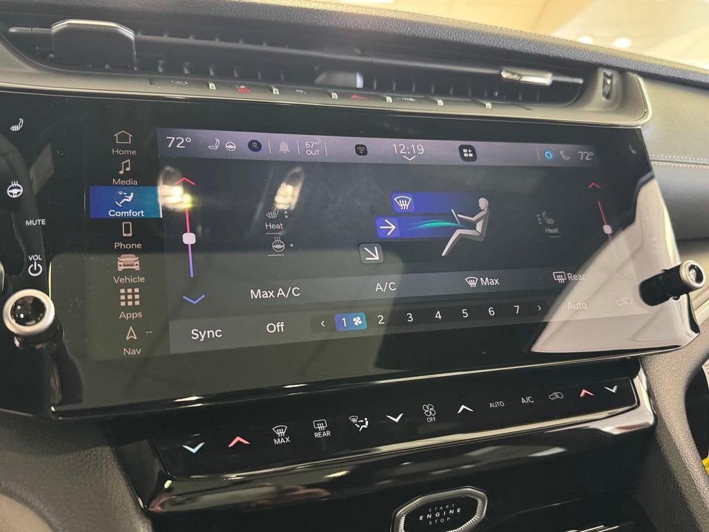 New 2026 Jeep Grand Cherokee Limited w/ Luxury Tech Group II image 23