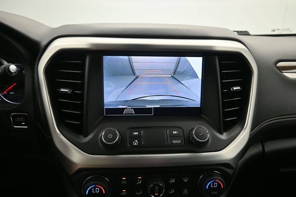 Used 2023 GMC Acadia SLE FWD image 16