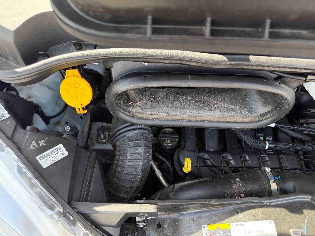 Used 2025 RAM ProMaster 2500 w/ Convenience Group image 11