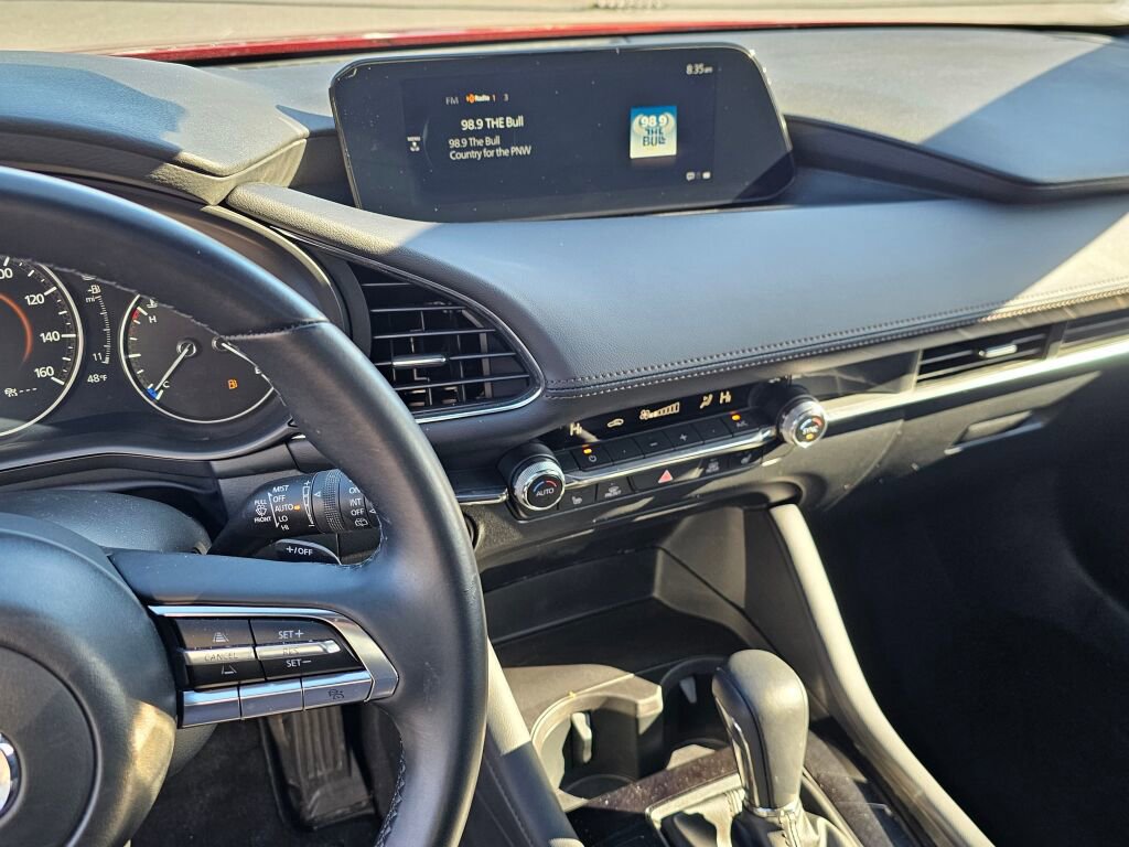 Used 2023 MAZDA MAZDA3 s image 28