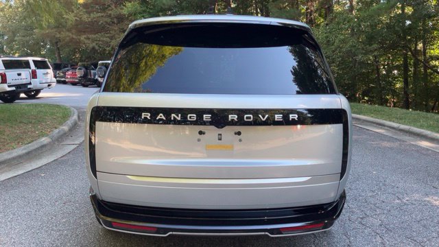 Certified 2025 Land Rover Range Rover Autobiography AWD/4WD image 8