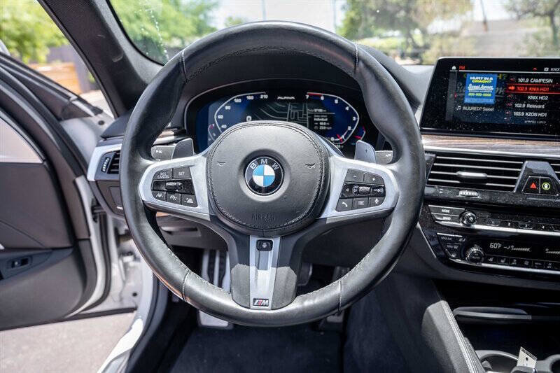 Used 2020 BMW M550i xDrive w/ Executive Package AWD/4WD image 11