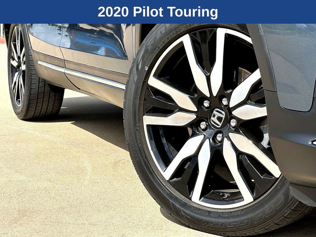 Used 2020 Honda Pilot Touring image 2