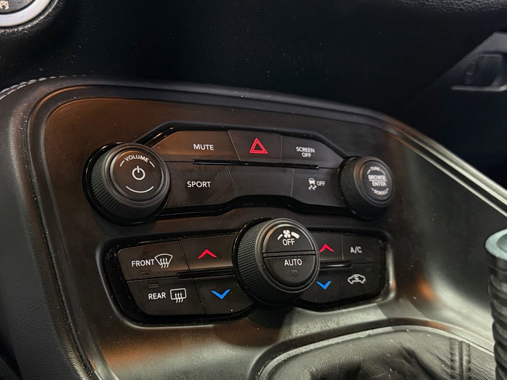 Used 2018 Dodge Challenger R/T w/ Blacktop Package RWD image 18