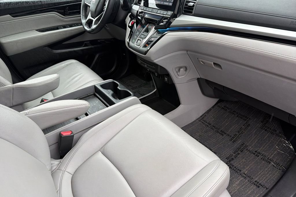 Used 2023 Honda Odyssey Touring image 16