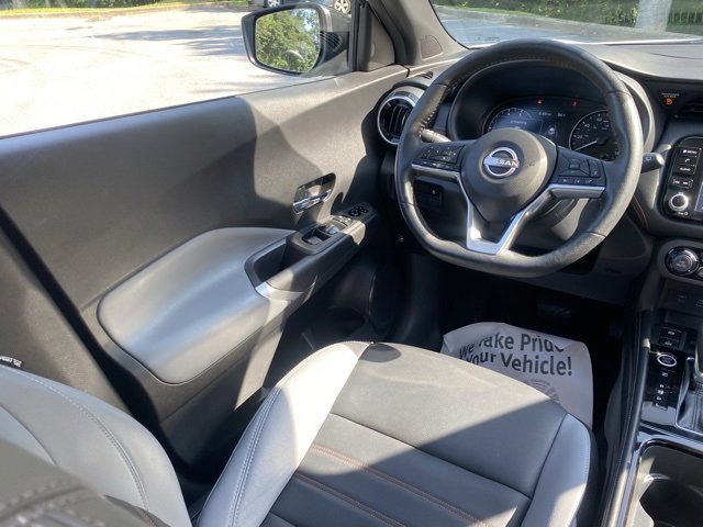 Used 2022 Nissan Kicks SR w/ Premium Package image 29