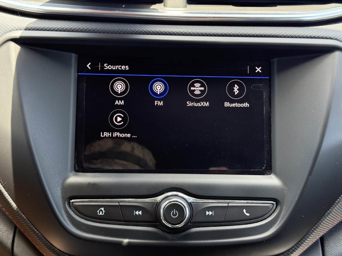 Used 2023 Chevrolet TrailBlazer RS image 36