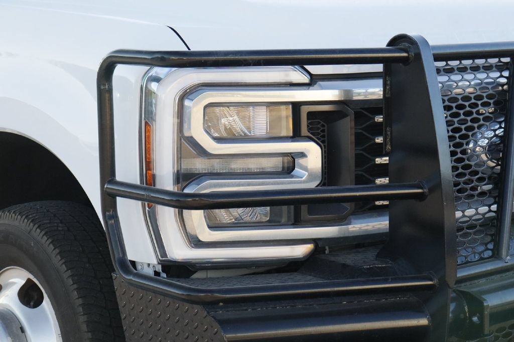 Used 2024 Ford F350 Lariat w/ Lariat Ultimate Package AWD/4WD image 2