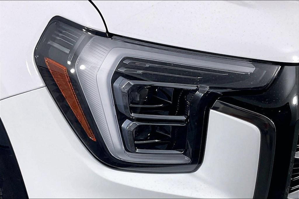 Used 2026 GMC Terrain AT4 w/ LPO, Floor Liner Package AWD/4WD image 27
