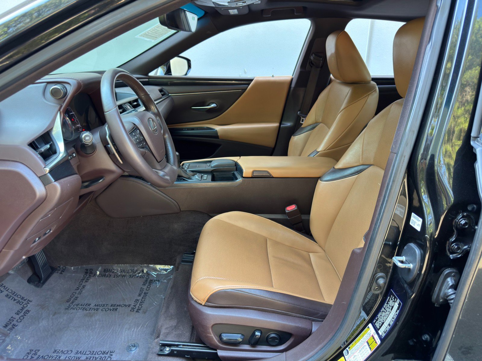 Used 2020 Lexus ES 300h FWD image 16