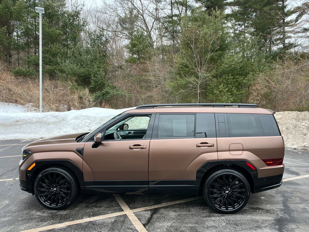 Used 2025 Hyundai Santa Fe Calligraphy image 2