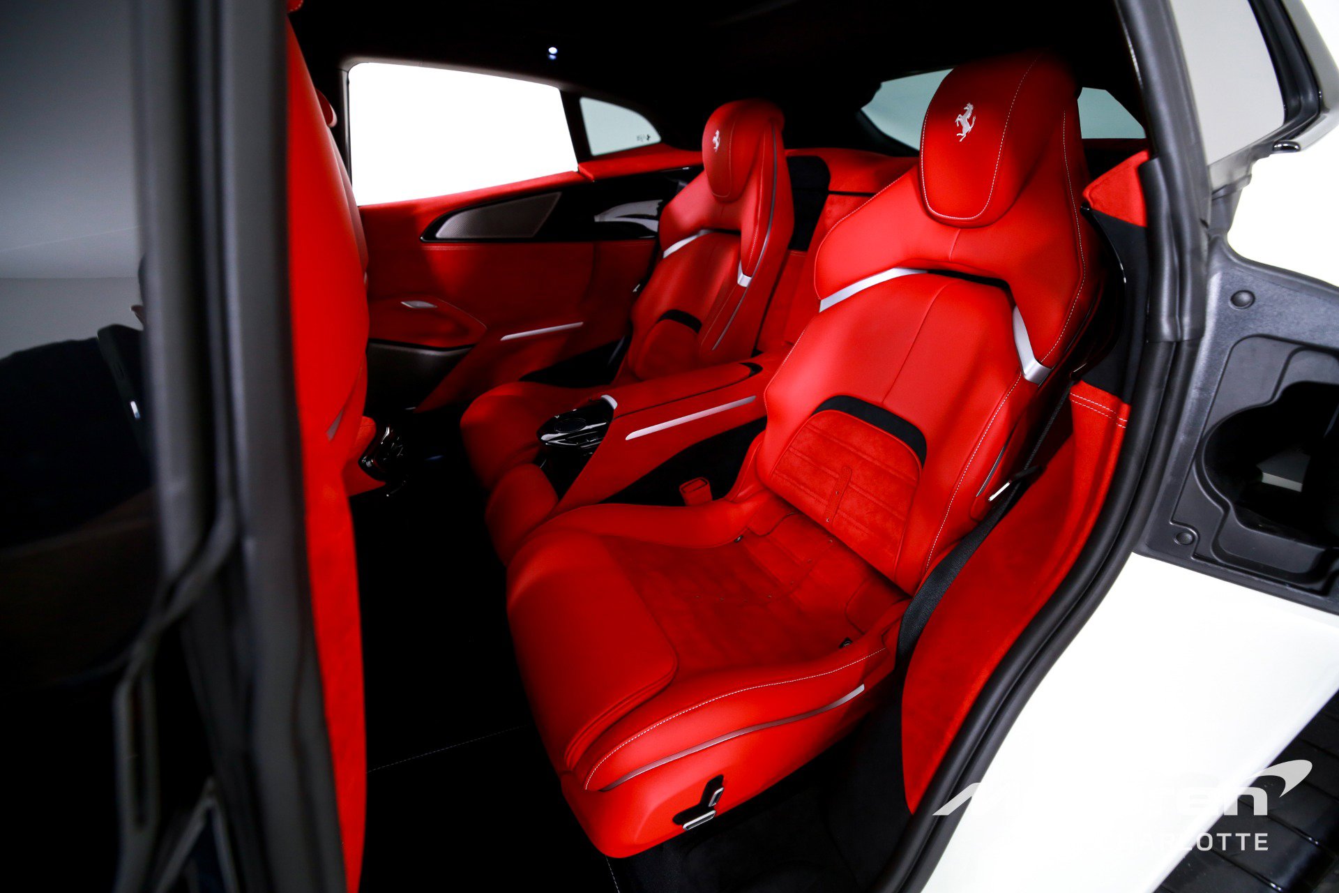 Used 2026 Ferrari Purosangue AWD/4WD image 18