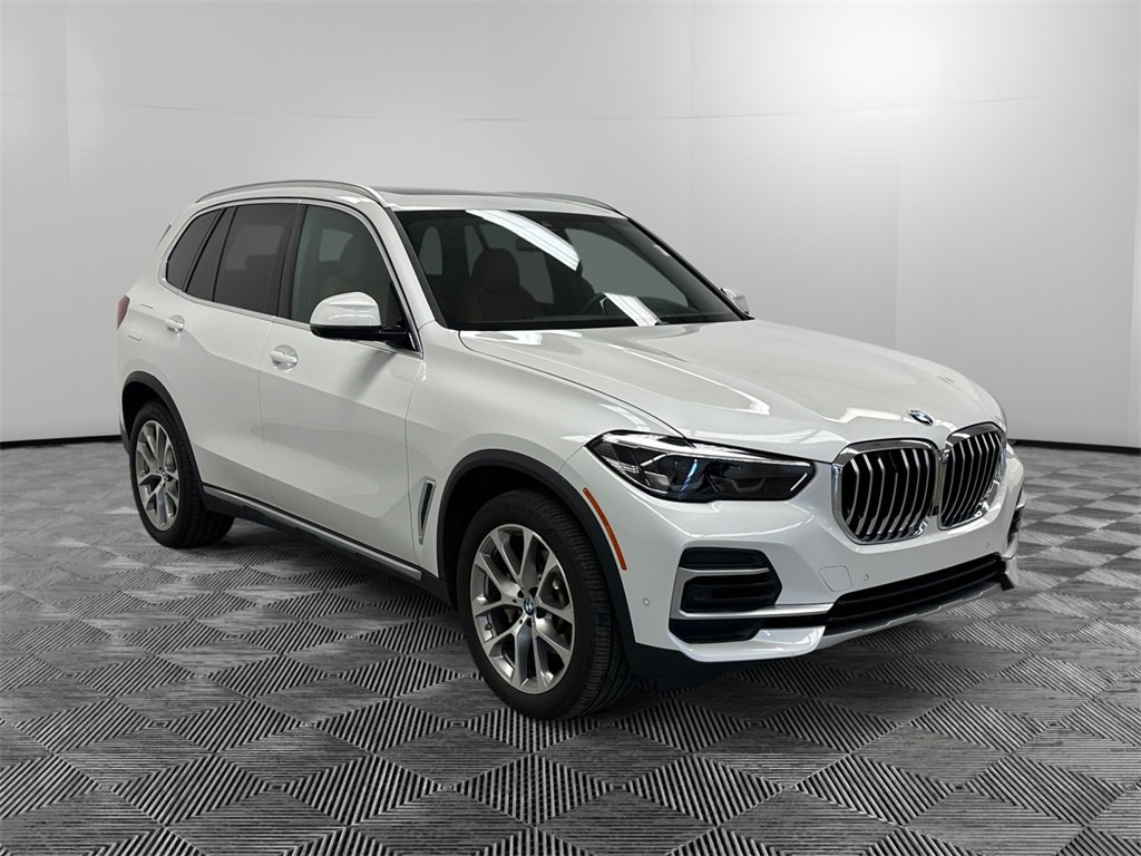 Used 2023 BMW X5 xDrive40i w/ Premium Package image 6