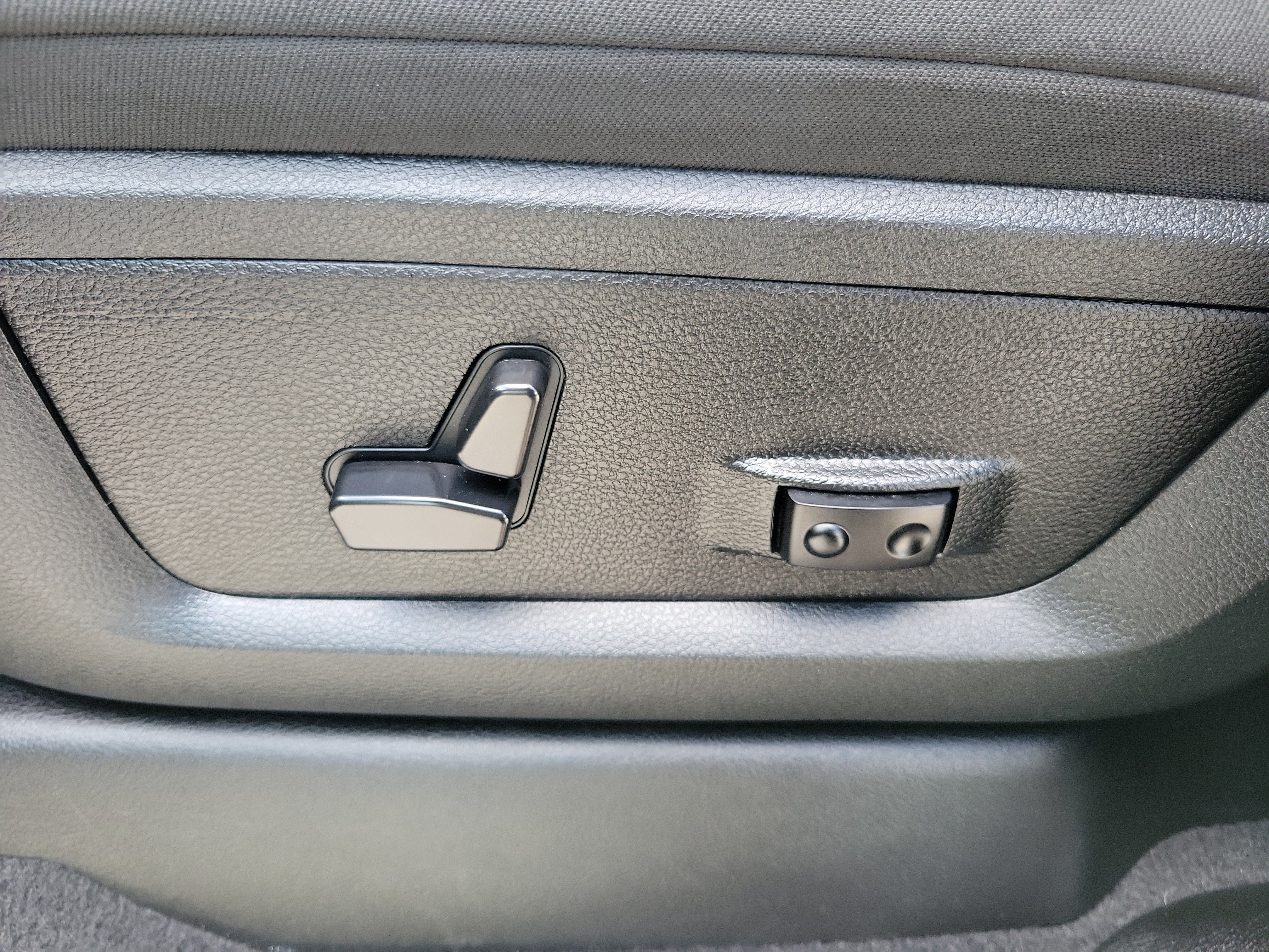 Used 2025 RAM 2500 Big Horn AWD/4WD image 13