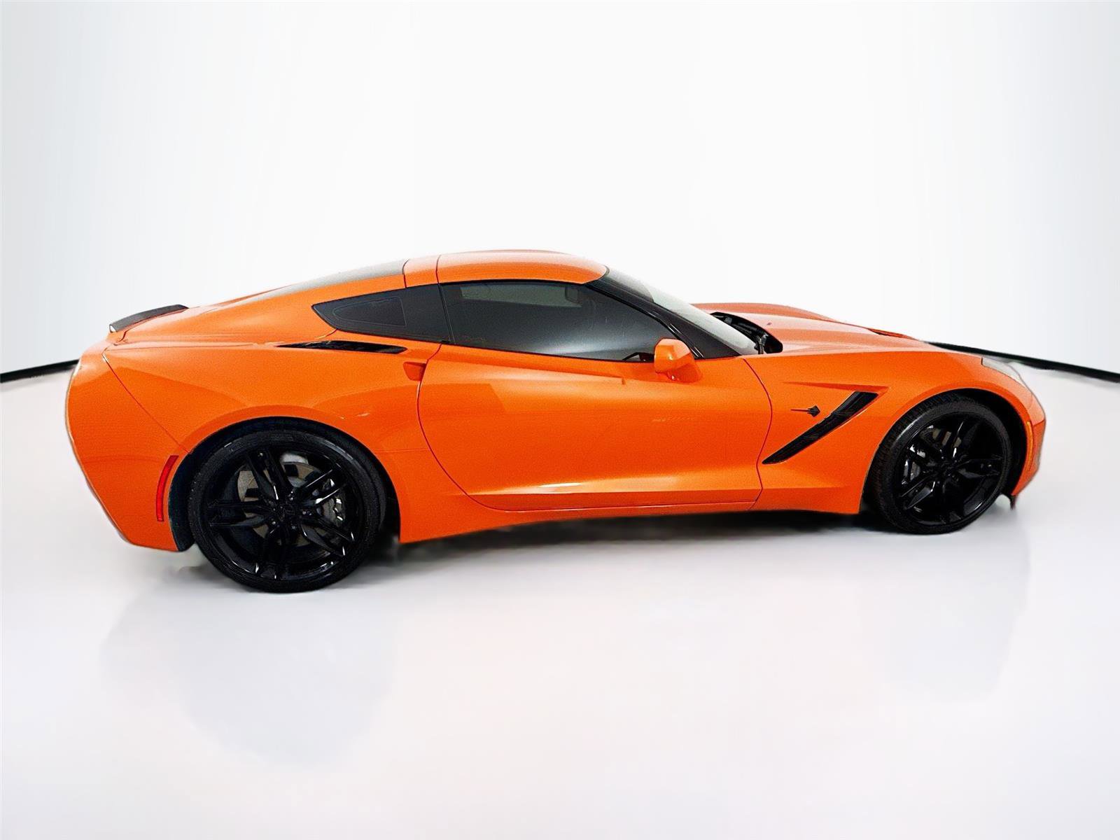 Used 2019 Chevrolet Corvette Stingray Coupe w/ 1LT image 8
