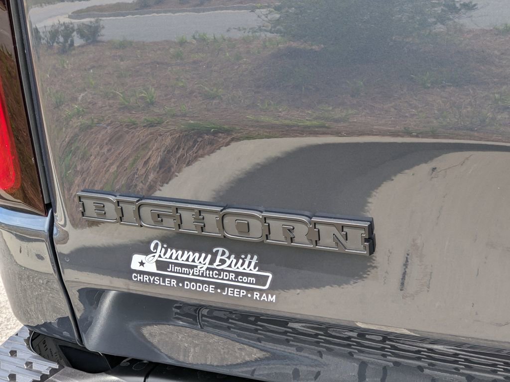 Used 2026 RAM 1500 4x4 Crew Cab image 8