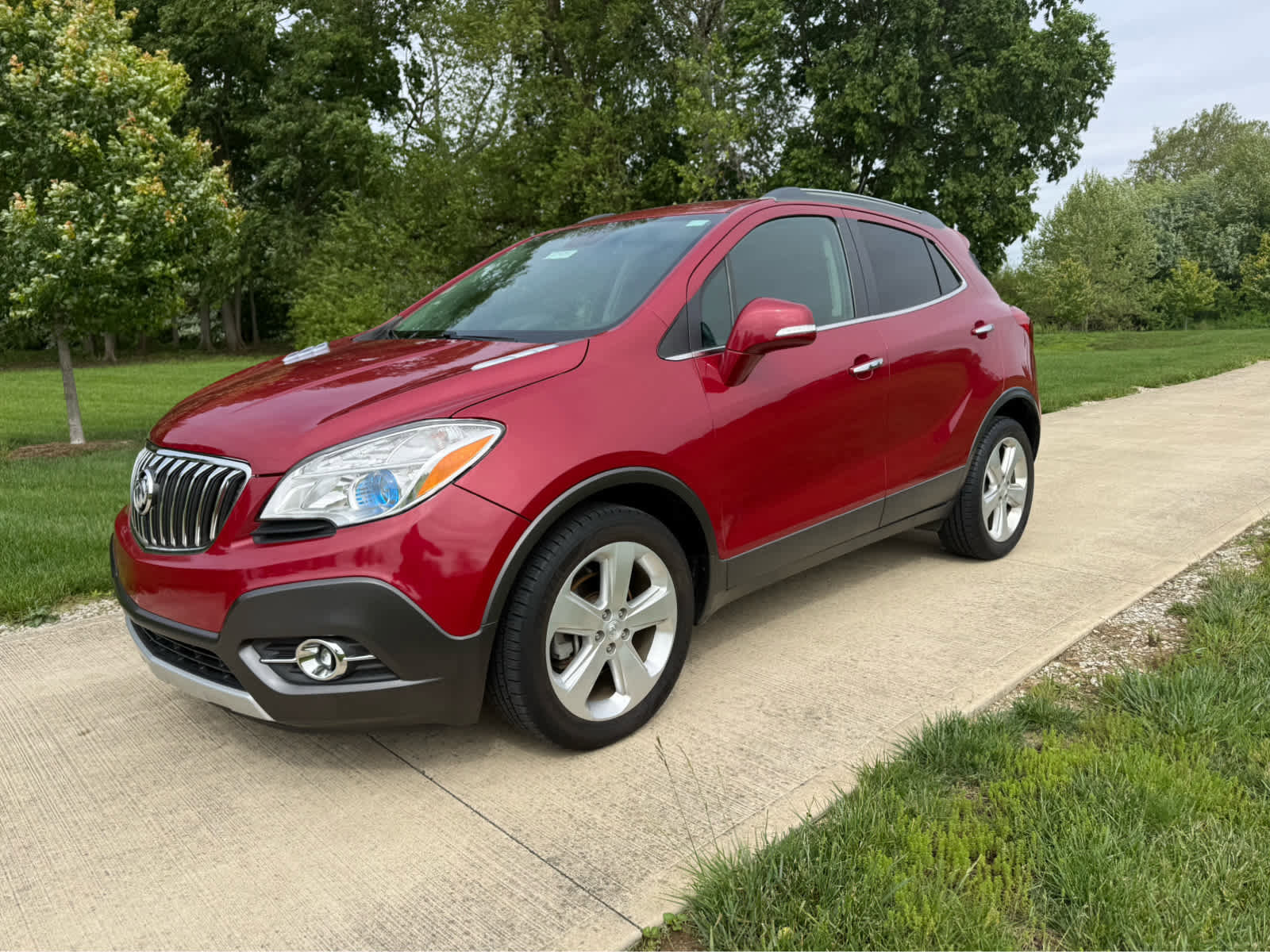 Used 2015 Buick Encore Convenience FWD image 1