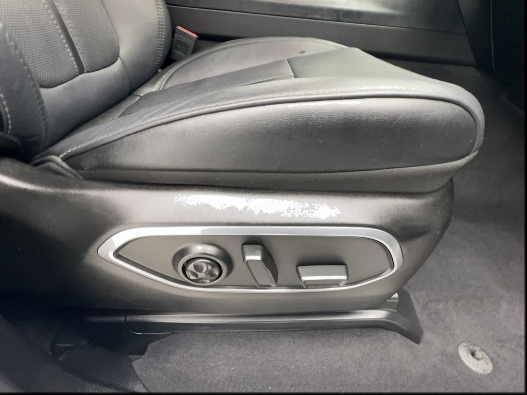 Used 2024 Jeep Wagoneer L Series II RWD image 34