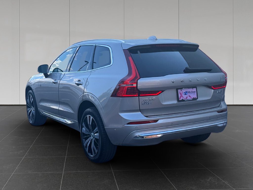 Used 2023 Volvo XC60 B5 Plus w/ Climate Package AWD/4WD image 3