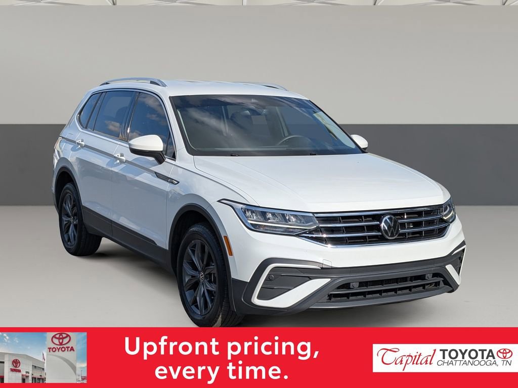 Used 2022 Volkswagen Tiguan SE FWD image 2