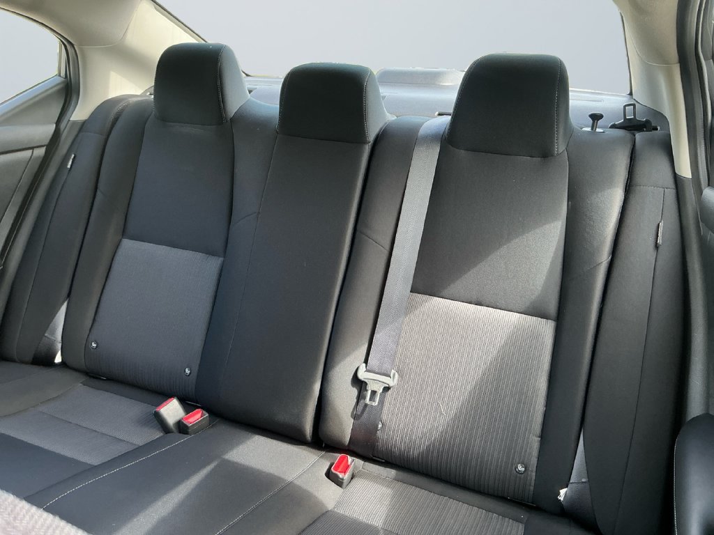 Used 2024 Nissan Sentra SV FWD image 14