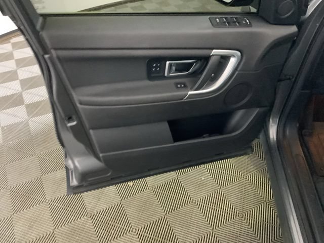 Used 2018 Land Rover Discovery Sport HSE AWD/4WD image 24
