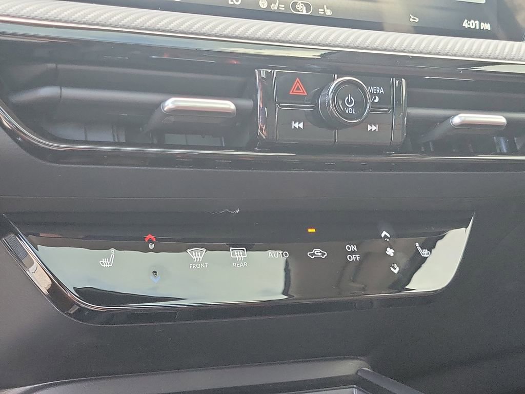 New 2026 Nissan Kicks SR image 36