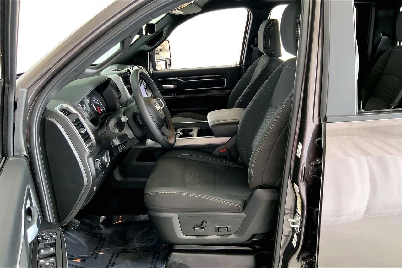 Used 2025 RAM 2500 Lone Star image 18