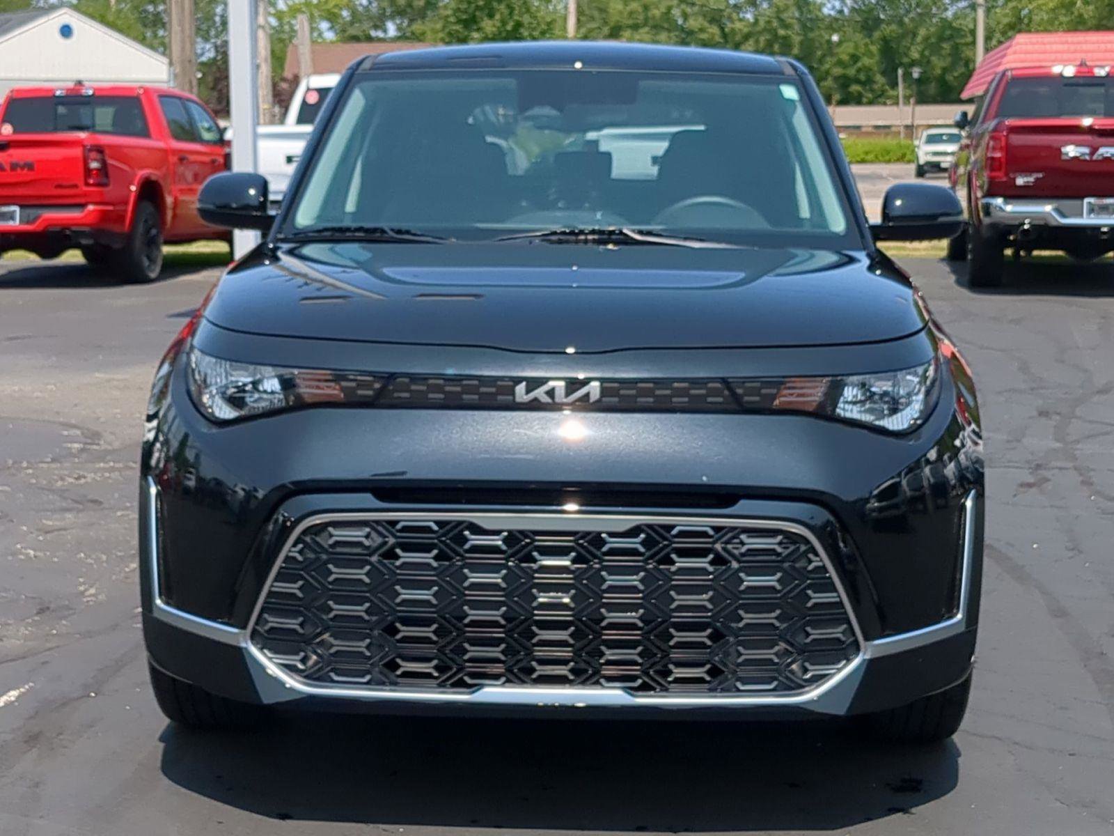 Used 2025 Kia Soul GT-Line image 9
