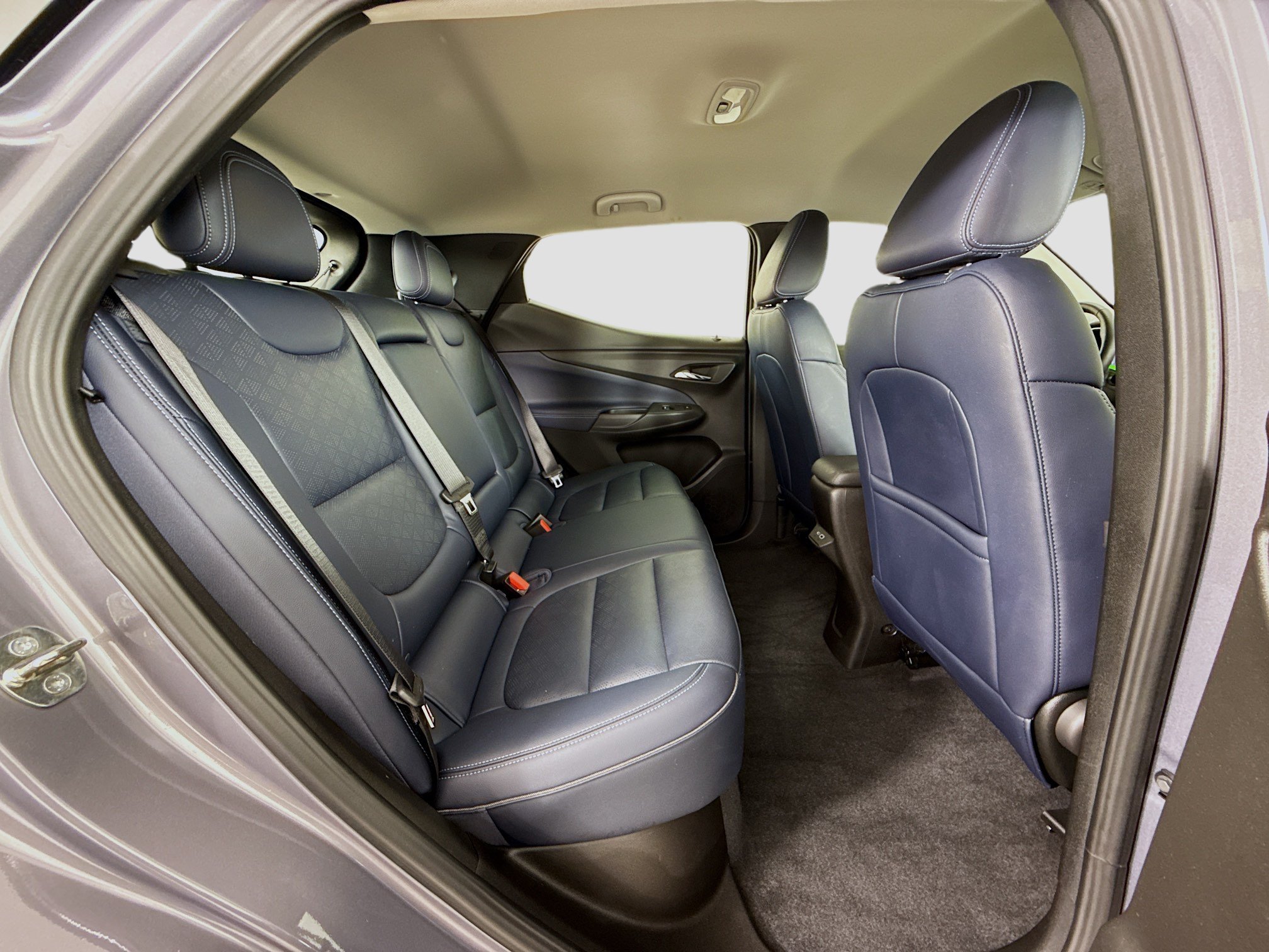 Used 2023 Chevrolet Bolt EUV Premier FWD image 29
