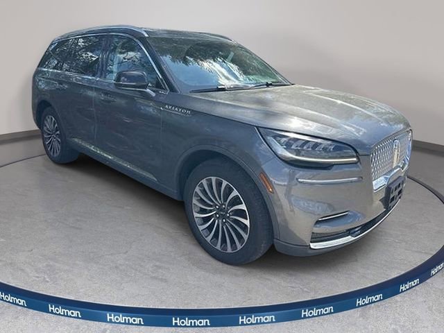 Used 2023 Lincoln Aviator AWD w/ Premium Package image 2