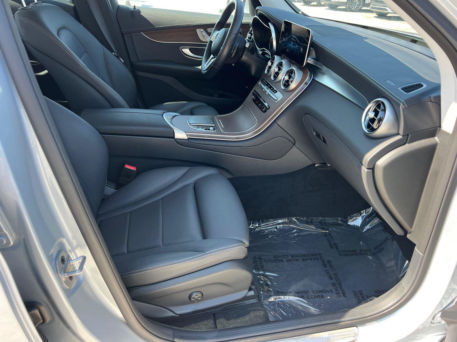 Used 2022 Mercedes-Benz GLC 300 4MATIC image 13