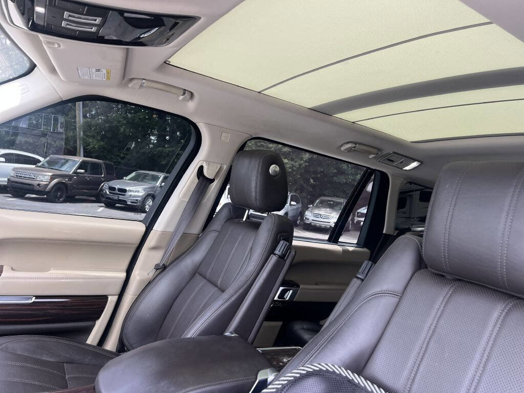 Used 2017 Land Rover Range Rover Long Wheelbase Supercharged image 16