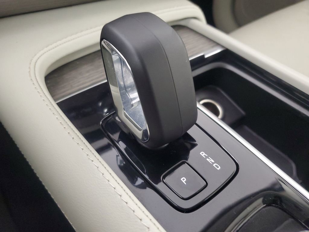 Certified 2024 Volvo XC90 T8 Plus w/ Protection Package image 36