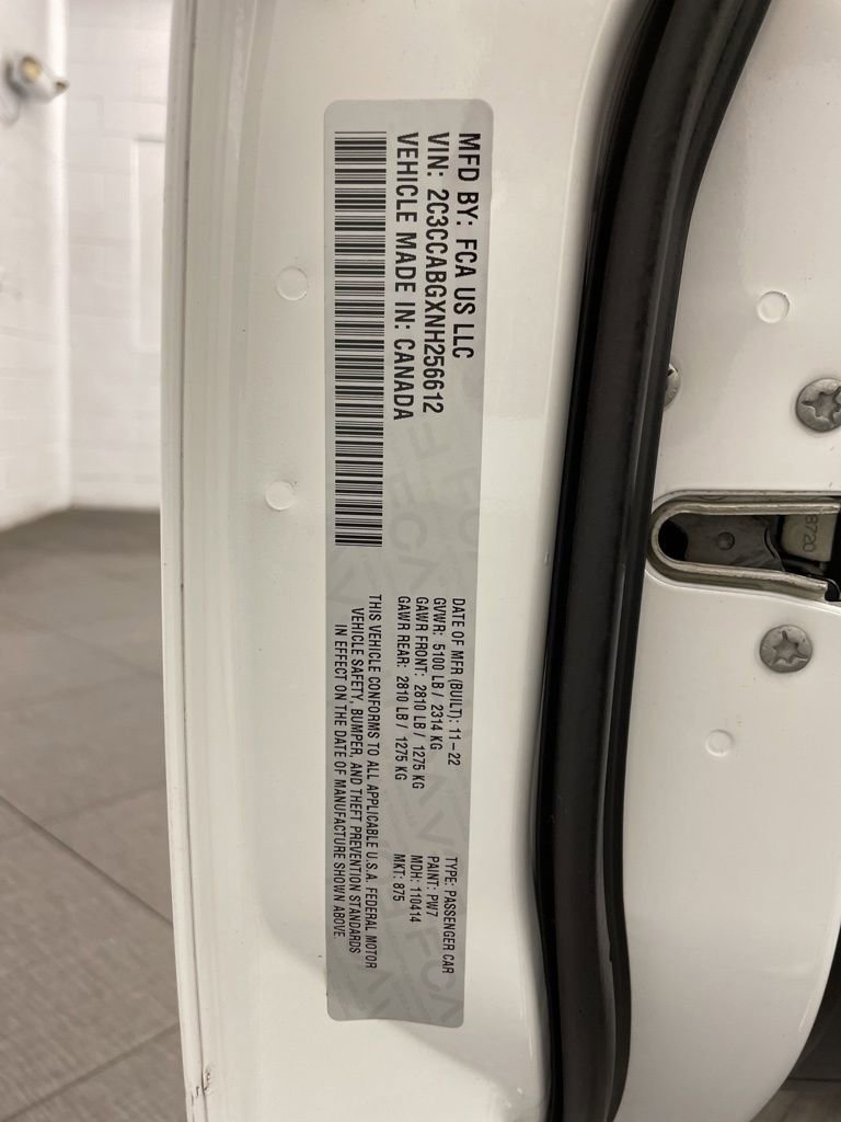 Certified 2022 Chrysler 300 S image 30