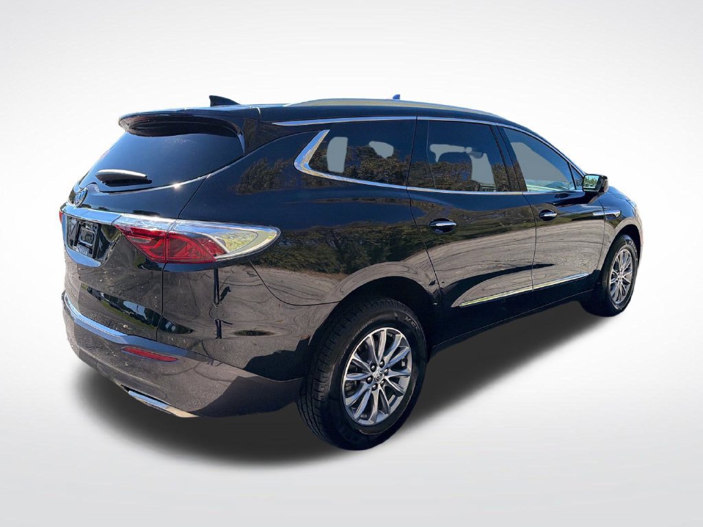 Used 2023 Buick Enclave Essence AWD/4WD image 6