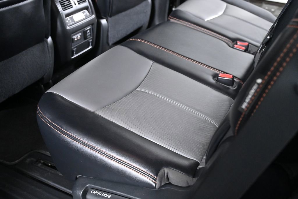 Used 2019 Nissan Pathfinder SL image 30