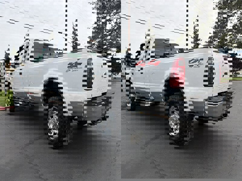 Used 2008 Ford F350 Lariat image 12