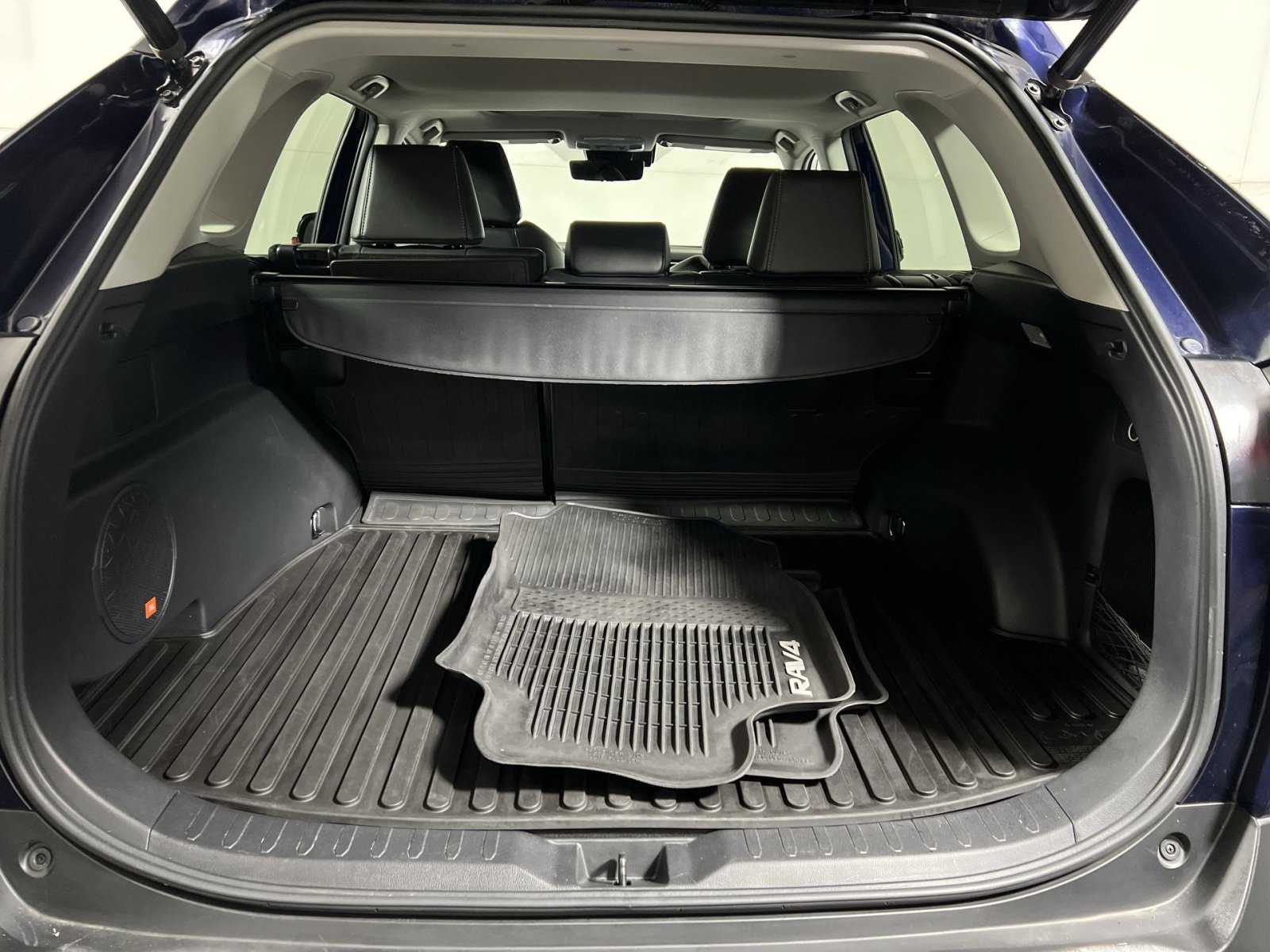 Used 2021 Toyota RAV4 Limited image 24