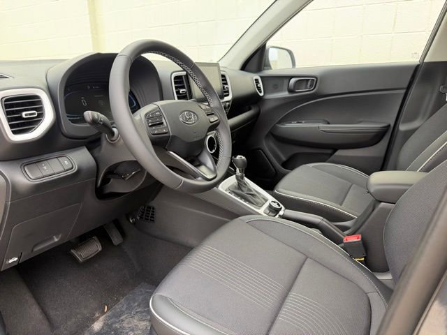 New 2026 Hyundai Venue SEL FWD image 3