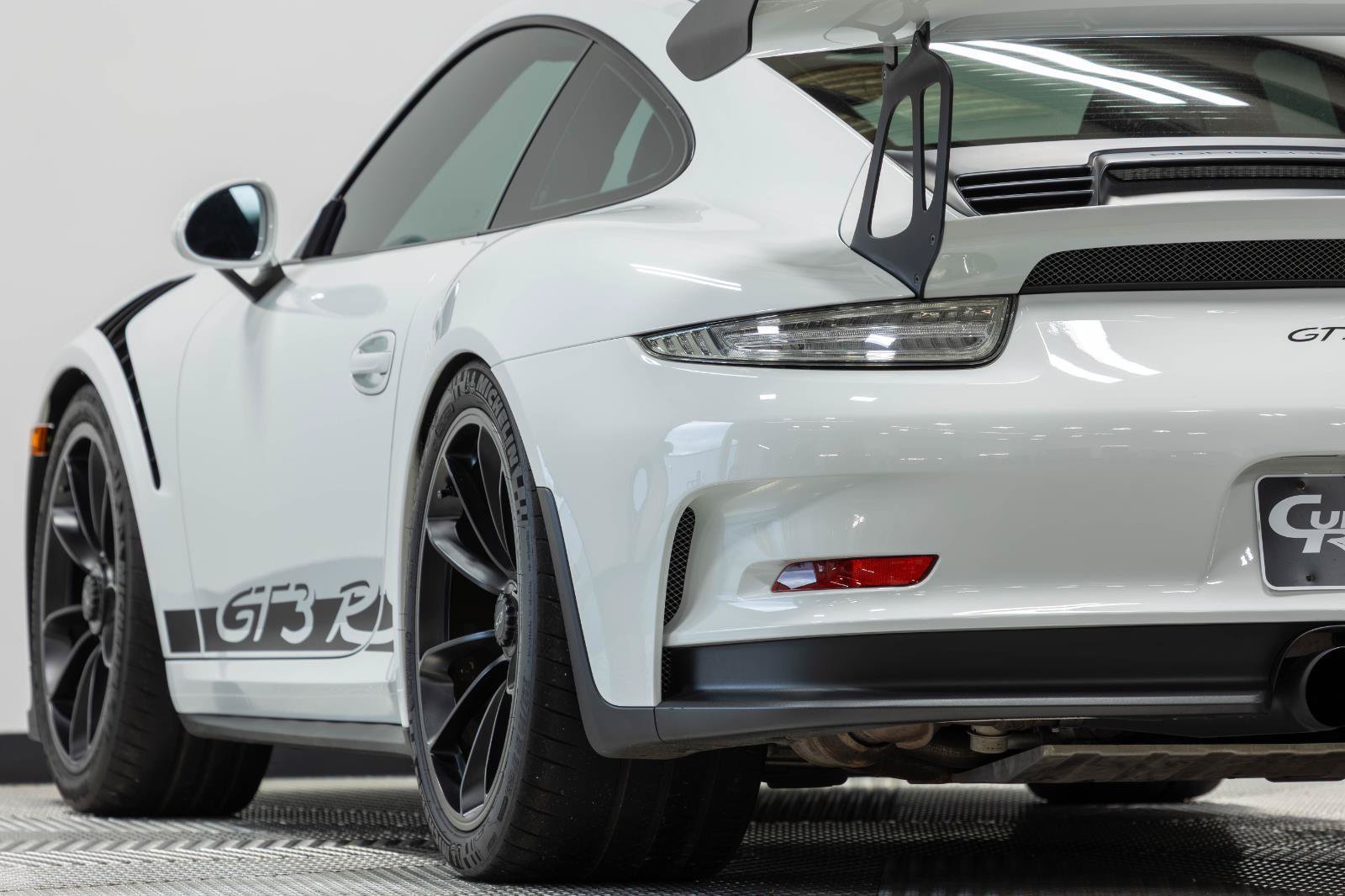 Used 2016 Porsche 911 GT3 RS RWD image 17