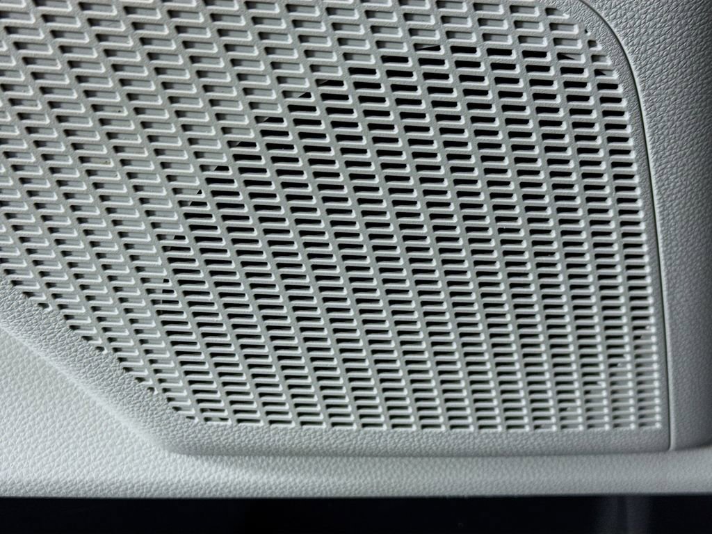 Used 2023 Kia Carnival SX image 22