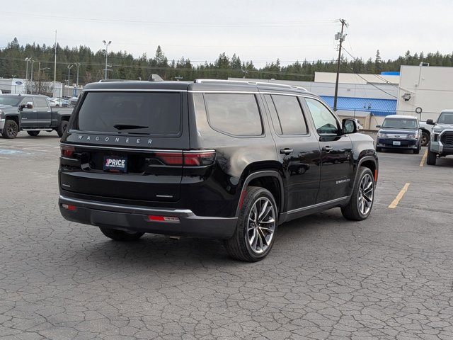 Used 2022 Jeep Wagoneer Series III w/ Premium Group I image 5