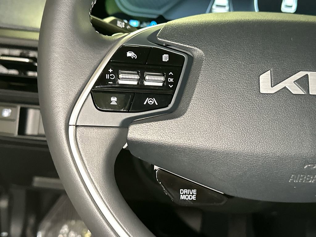 Certified 2024 Kia EV6 Light image 30