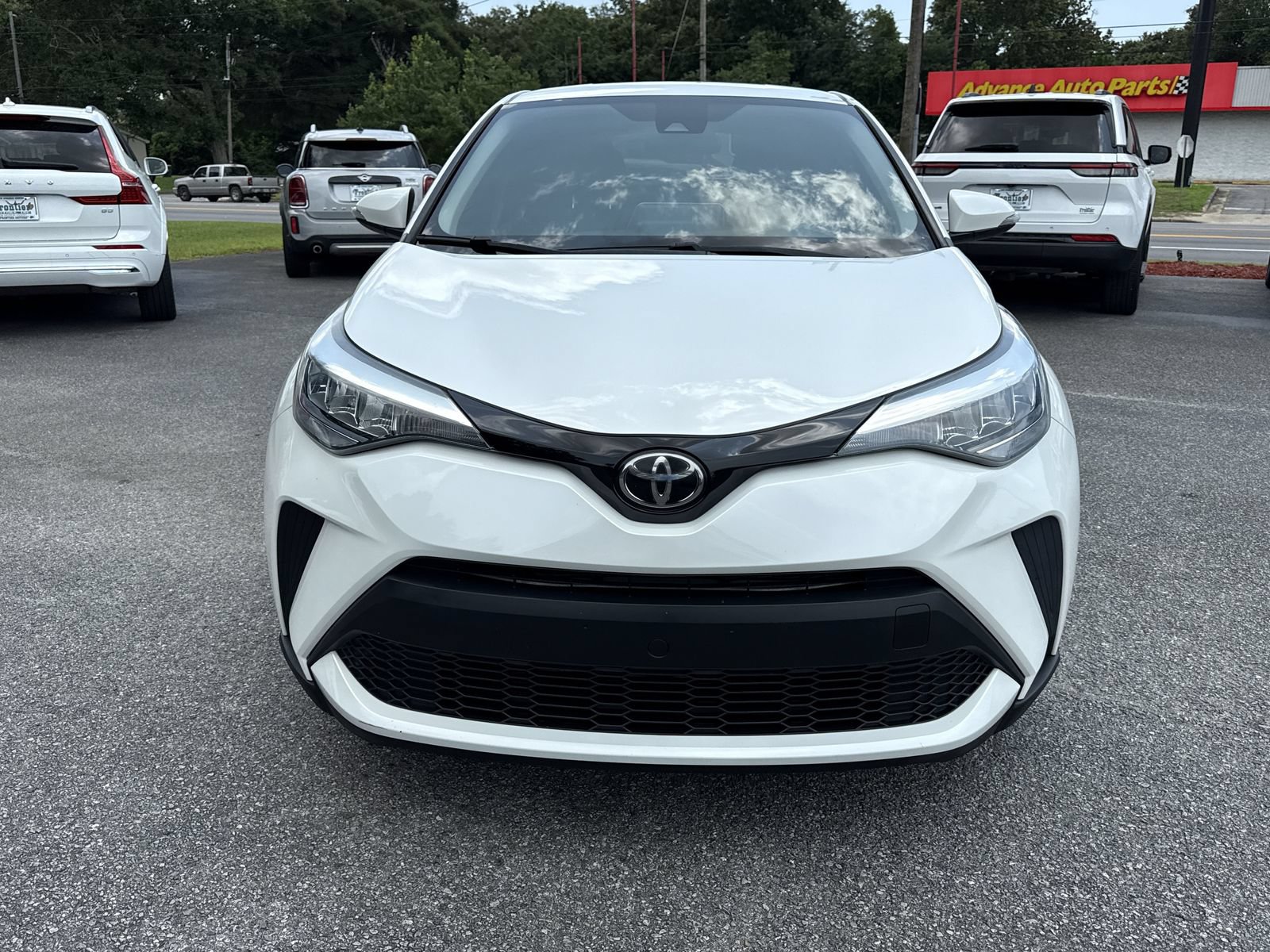 Used 2021 Toyota C-HR LE FWD image 8