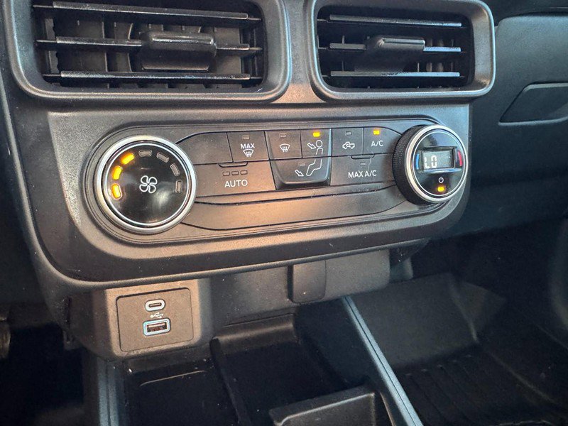 Used 2022 Ford Maverick XL image 18