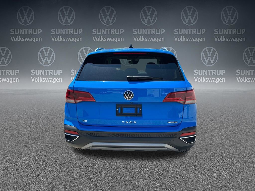 Used 2024 Volkswagen Taos SE w/ Panoramic Sunroof Package AWD/4WD image 38