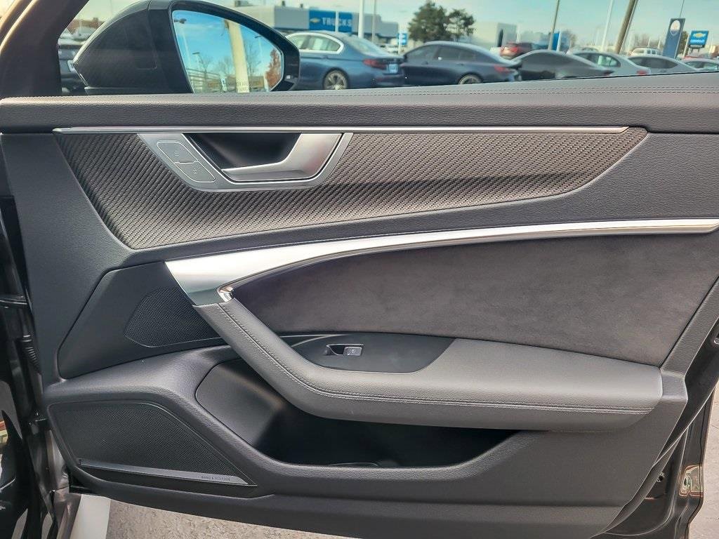 Used 2023 Audi RS 6 w/ Carbon Optic Package image 23