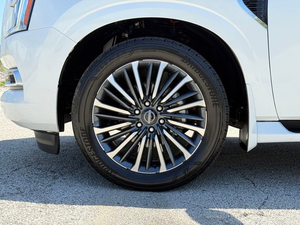 Used 2025 Nissan Armada Platinum Reserve AWD/4WD image 2